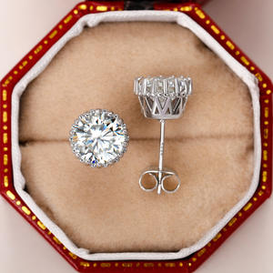 Pendientes de Diamantes de Plata 925 con Baño de Oro Bianca B, Corte Brillante Redondo, Engaste de Seis Garras, Joyería Clásica de Compromiso para Mujer - Product Image 4