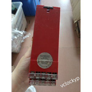 Nouveau dans sa boîte Relais de sécurité SCHMERSAL SRB-NA-R-C.21-24V - Product Image 3
