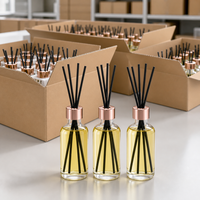 Diffuseur de parfum cylindrique en verre de 50 ml avec bâtonnets noirs pour la maison