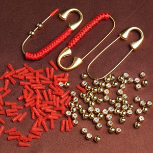 Broche Chapado en Oro Estilo Chino Linglong Pavilion 5x1.6cm, Componentes para Joyería DIY - Product Image 1