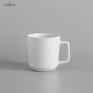 In Stock Ready To Ship Customizable LOGO Ceramic Dinnerware Set <b>White</b> Stocked Ceramic Plates Bowls <b>Cups</b> <b>Saucers</b> Tableware Set - Product Image 3