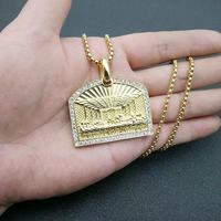 Collier pendentif Homme en Acier Inoxydable Dernière Cène, Plaqué Or PVD, Jésus Religieux Chrétien Catholique, avec Zircon Cubique, Chaîne, Cadeau