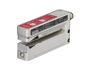 Sensor de Horquilla Combinado Ultrasónico-Óptico Leuze GSX14E/LGT.3-M12 50144142 para Detección de Etiquetas Transparentes y No Transparentes - Product Image 1