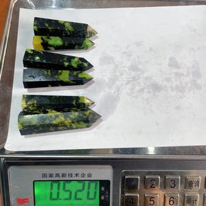 Vente en gros de tours de cristal en <span class=keywords><strong>opale</strong></span> verte naturelle pour la décoration - Product Image 6