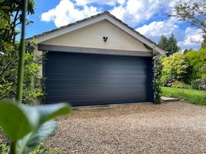 Porta del <span class=keywords><strong>Garage</strong></span> Nera 10 X 8 di Design Italiano per Casa, Porte del <span class=keywords><strong>Garage</strong></span> Moderne e Intelligenti con Finitura a Specchio in Acciaio Inossidabile - Product Image 5