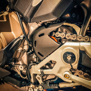 Cubierta de Piñón Trasero de Fibra de Carbono 3K 100% Twill para <span class=keywords><strong>Ducati</strong></span> <span class=keywords><strong>Panigale</strong></span> V4 <span class=keywords><strong>V4S</strong></span> V4R <span class=keywords><strong>2020</strong></span>+ Precios al por Mayor (MOQ1) - Product Image 6