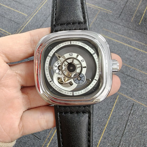 Orologio da Polso Meccanico da Uomo 2026 Nuova Moda, Quadrante Scheletrato Quadrato, Movimento Automatico, Impermeabile, per Business - Product Image 2