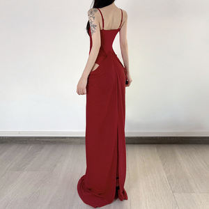 Robe de soirée à col halter avec découpe latérale et fente haute - Robe de soirée sexy en sequins patchwork - Silhouette droite - Longueur au sol - Product Image 4