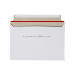 Grande enveloppe plate 7x9 A4 en papier kraft rigide avec fermeture auto-adhésive, recyclable, épaisseur 3 mil, imprimée offset - Product Image 1
