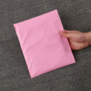Sacs d'expédition biodégradables personnalisés pour vêtements, sacs d'emballage en plastique durables avec logo pour l'emballage de vêtements, compostables - Product Image 3