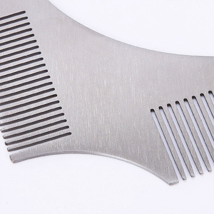 Peine para barba de acero inoxidable Playboy de doble cara para peinar y afeitar el cabello de los hombres, diseño con estampado de estrellas - Product Image 3
