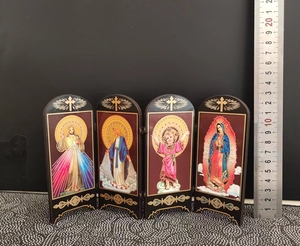 Handmade Catholic Wooden Crafts Gifts Four-Door Religious Jesus & Virgin Mary Screen Small Wood Table with Ornaments Wall Signs