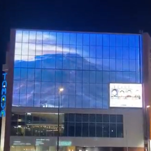 Écrans en maille de pixels LED flexibles légers à haute perméabilité IP67 P40 <span class=keywords><strong>pour</strong></span> façade de bâtiment extérieur - Product Image 6