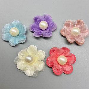 Pinzas para el Cabello con Flores de Perlas Hechas a Mano, Material de Gasa, Accesorios para el Cabello de Uso Diario - Product Image 1