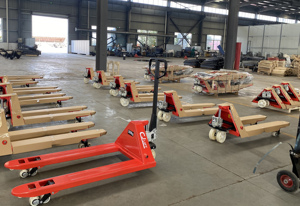 Hand Operated Pallet <b>Forklifts</b> Wholesale <b>Manual</b> Hydraulic 2.5 Ton Truck With PU Wheel Transpaleta <b>Manual</b> - Product Image 2
