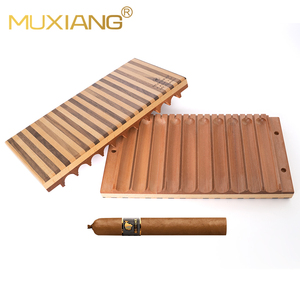 bahrain airport duty free cigarette prices shop in hi-res stock photography and images Duty Free Allowances