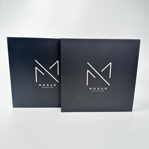 Customizable Color Luxury Rigid <b>Magnetic</b> Gift <b>Box</b> with Sponge Lining and Matt Lamination for Clothing - Product Image 5