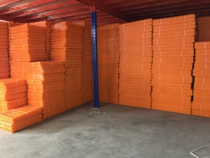 Jaula de Plástico PP Nueva para Pollos, 96x56x27cm, Color Naranja, para Transporte de Pollos Vivos, Uso en Mataderos, Capacidad para 12-15 Pollos - Product Image 6