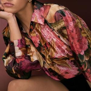 Aloha Camicetta da <span class=keywords><strong>Donna</strong></span> in <span class=keywords><strong>Seta</strong></span> Satinata con Stampa Floreale di Lusso Personalizzata, Abbottonatura Frontale, Maniche Lunghe, Stile Casual, Moda Rapida - Product Image 4