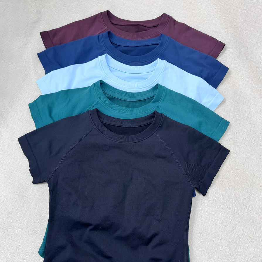 Custom Women's Seamless Slim-Fit Yoga T-shirts Lightweight Breathable Running Short Sleeve Solid Color Quick Dry Training Tee