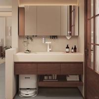 Rak Dinding Kamar Mandi Modern Custom dengan Laci Walnut, Permukaan Solid Terintegrasi, Cermin, dan Tempat Pengisian Daya Robot Vacuum