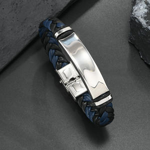 <span class=keywords><strong>Bracciale</strong></span> da <span class=keywords><strong>Uomo</strong></span> Intrecciato Avvolgente in Pelle PU Nera con Ancora in <span class=keywords><strong>Acciaio</strong></span> Inossidabile, Semplice e Regolabile, con Logo Personalizzato Inciso, di Grande Successo - Product Image 5