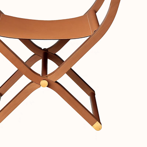 Silla de <span class=keywords><strong>director</strong></span> plegable portátil de cuero personalizable para exteriores, silla de madera para acampar, silla de salón de lujo italiana de diseñador - Product Image 2