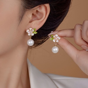 ต่างหูเงินแท้ 925 ชุบทอง 18K ดีไซน์เรขาคณิตประดับเพชรซิร์คอน สไตล์หวานสดใส สำหรับฤดูร้อน รุ่นใหม่ - Product Image 2