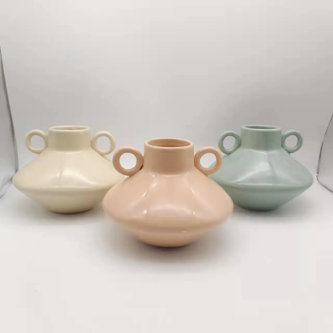 Home Goods Decorate Chinese Modern Design Ceramic Flower Vase Wholesale Antique Porcelain Vase for Wedding