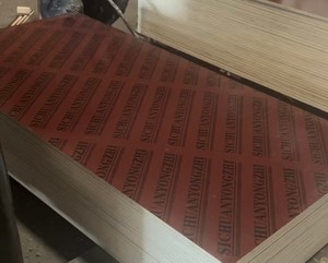 Contreplaqué massif filmé en peuplier brun/noir 1220x2440mm 18mm pour coffrage de construction - Imperméable et ignifuge - Product Image 6