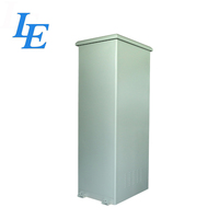 Armoire de serveur extérieure IP65 19 pouces 42U, étanche et résistante aux hautes températures, avec climatiseur en stock