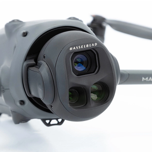 โดรน Mavic 4 Pro ถ่ายทอดสด HDR 10 บิต กล้อง 100MP วิดีโอ 6K 60fps ระบบตรวจสอบระยะไกล - Product Image 3