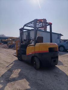 Oferta Especial: Montacargas Diésel TCM Usado Original de Japón, 2.5 Toneladas, Modelo FD25, Capacidad de Elevación 2500kg, Altura de Elevación 3m, Neumáticos Neumáticos, Desplazador Lateral Hidráulico, Dos Unidades - Product Image 6