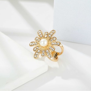 Hebilla de girasol con perlas y diamantes de imitación, accesorio de joyería para ropa, para bufandas y vestidos, otoño 2023 - Product Image 1