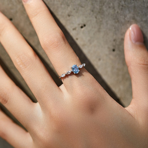 Anillo Fino de Plata de Ley S925 con Topacio Ovalado y Hoja Pavé, Novedad 2026, Regalo de Lujo para Propuesta, Anillo de Dedo Cerrado para Mujer - Product Image 2