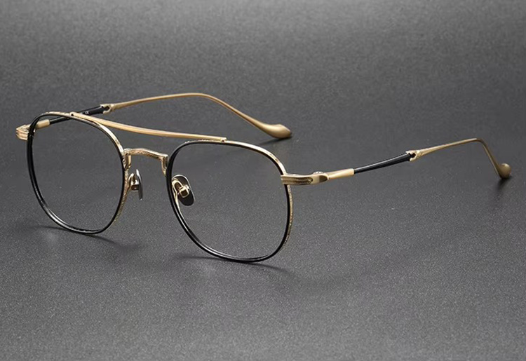 C1 Black/Gold