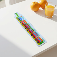 Emballage pour jus de fraise en sachet injecté, matériau blanc, finition brillante, pour eau, emballage irrégulier