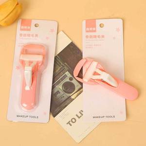 Pink Portable Eyelash Curler Manual Clip Style <b>Makeup</b> <b>Tool</b> for General Use - Product Image 2