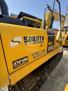 รถขุดไฮดรอลิกแบบตีนตะขาบ Komatsu PC130 มือสอง น้ำหนัก 13 ตัน ปี 2021 ใช้งาน 780 ชั่วโมง รถขุดนำเข้าจากญี่ปุ่นแท้ สำหรับงานก่อสร้าง PC200 - Product Image 3