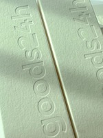 Boîte en papier personnalisable avec texture spéciale, pelliculage mat, motif en feuille d'argent gaufrée à chaud, pliable, pour crème solaire visage