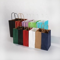 Couleur rose bleu vert rouge papier sac à provisions t-shirt sacs en papier kraft fabricant