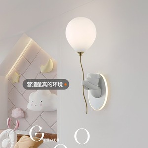 Lámpara de Pared Infantil con Diseño de Oso de Dibujos Animados Nórdica, Linda Lámpara de Globo para Dormitorio de Niños y Niñas, Luz Ambiental de Hierro para Baño - Product Image 4