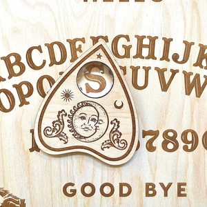 <span class=keywords><strong>Ouija</strong></span> planche lune en cristal en bois grille planche gothique sorcière décor esprit <span class=keywords><strong>jeu</strong></span> occulaire pratique cadeau d'halloween - Product Image 3