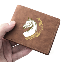 Dompet Kulit PU Sederhana Pria Motif Kuda Putih Dompet Tipis Saku Koin Resleting Slot Kartu Kredit Banyak Slot Hadiah Kustom