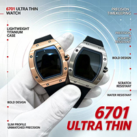 La dernière montre mécanique ultra-fine 6701 Tonneau à cadran squelette lumineux est un cadeau d'affaires haut de gamme pour homme