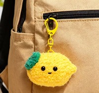 Porte-clés mignon en coton doux en forme de poupée citron pour sacs à dos et clés