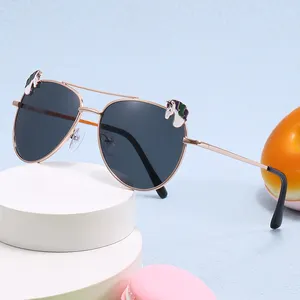 ファッションキッズメタルフレームサングラスガールズボーイズホース子供用シェードベビー眼鏡UV400サマービーチサングラス