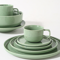 Ensemble de vaisselle en porcelaine de haute qualité, bols, assiettes, tasses à café et soucoupes colorés en céramique, pour cadeaux de pendaison de crémaillère