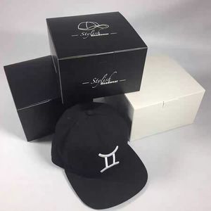 กล่องใส่หมวกพับได้สีดำพิมพ์ลายตามสั่ง - Product Image 1