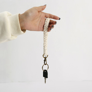 Porte-clés en corde de coton tressée colorée avec fermoir en alliage pour cadeaux et événements DingHong Z0042 - Product Image 6